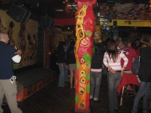 Mama Africa, early in the evening