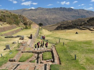 A few tourists at Tipon