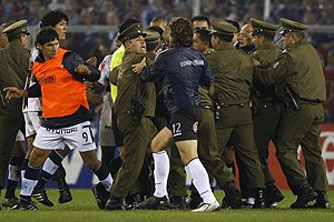 SOCCER, U. DE CHILE VS. ALIANZA LIMA